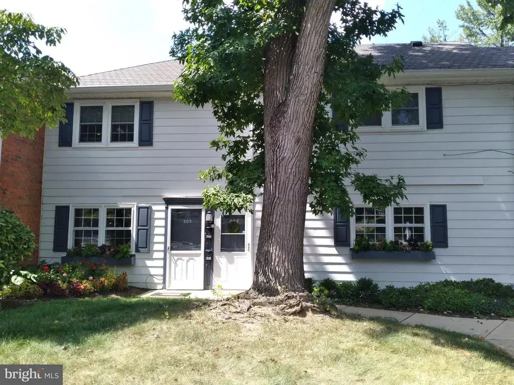 805 Yardley Commons, YARDLEY