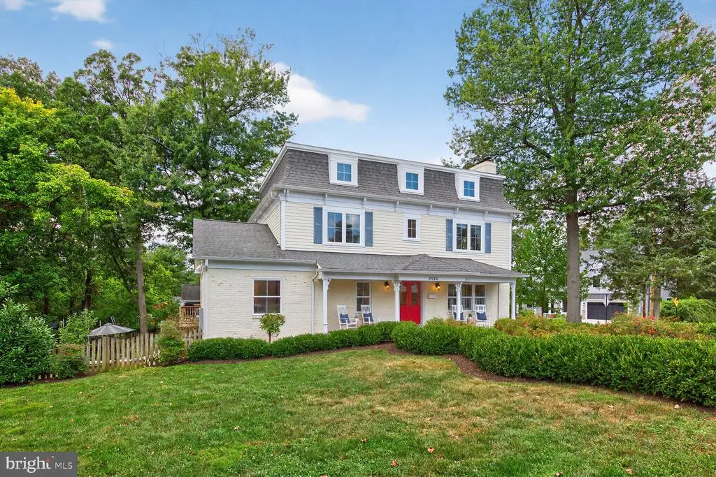 2828 N Van Buren St, ARLINGTON