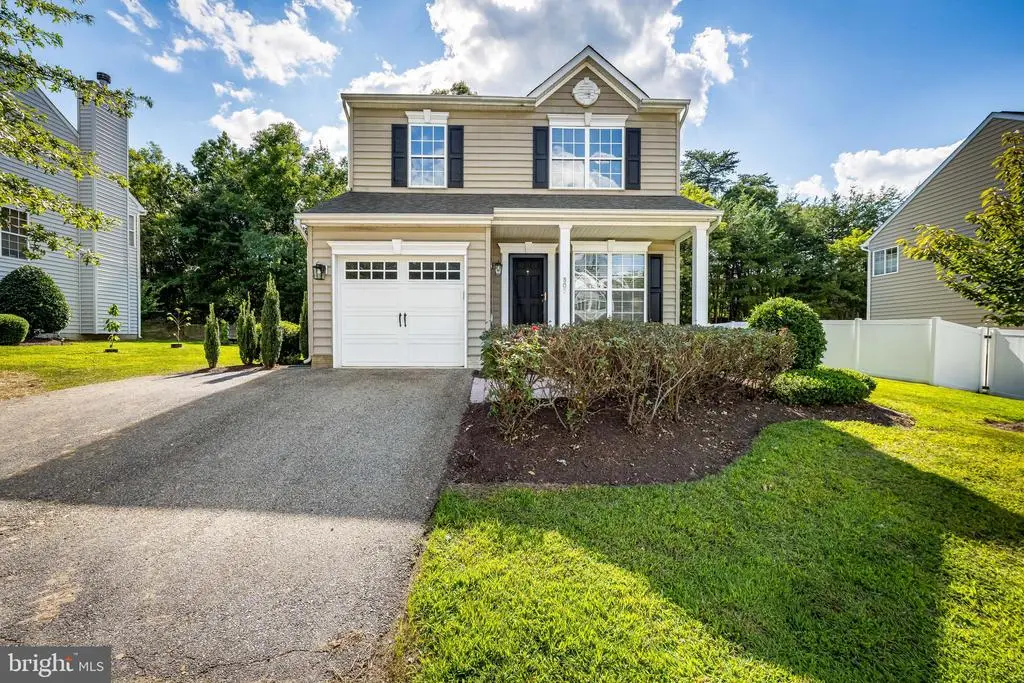 807 Lilac Bush Ln #4, Severna Park