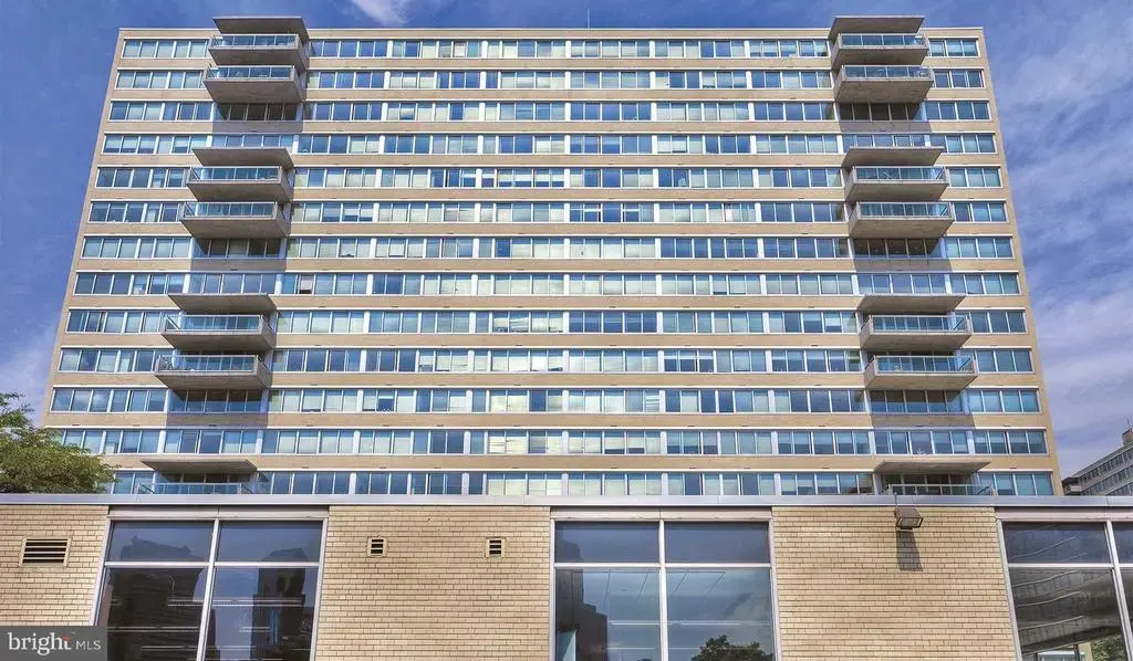 2200 Benjamin Franklin Pkwy #1b-e1806, PHILADELPHIA