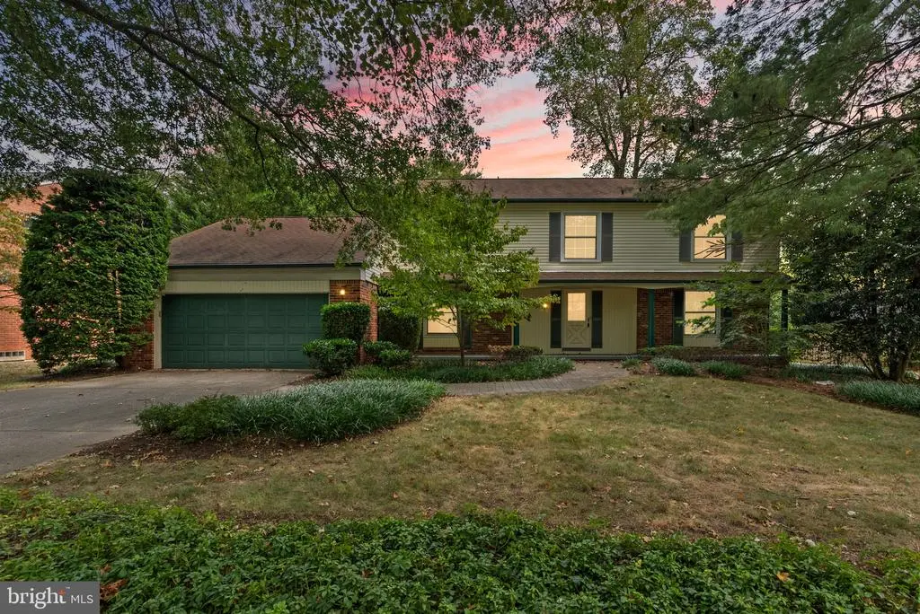 11111 Lamplighter Ln, Potomac