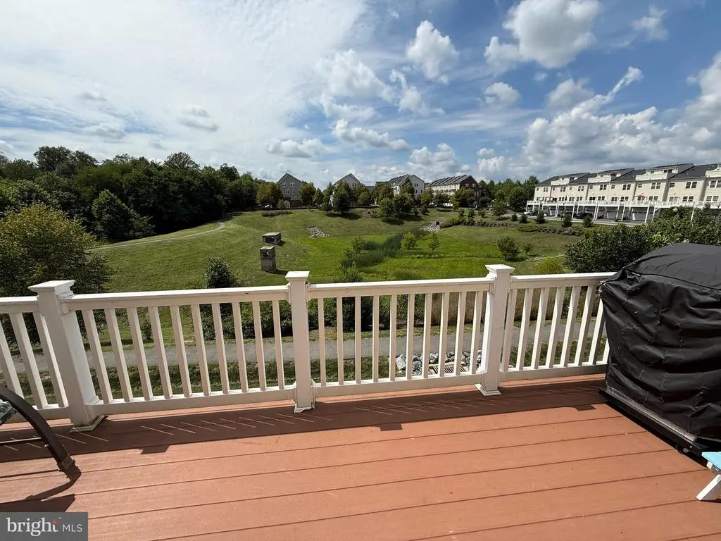 19710 Vaughn Landing Dr, Germantown