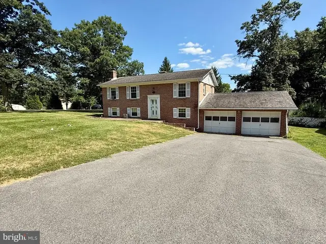 15700 Acorn Ct, Cresaptown