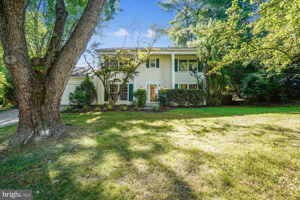 12119 Greenleaf Ave, Potomac