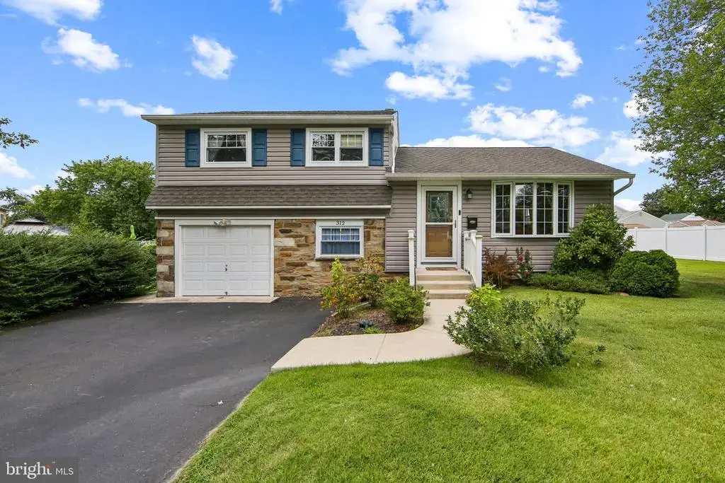 312 Gibson Ave, WARMINSTER