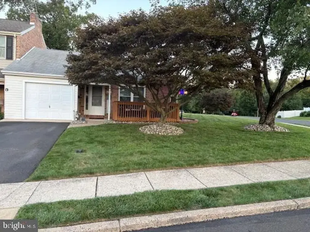 6501 Saratoga Turn, BENSALEM