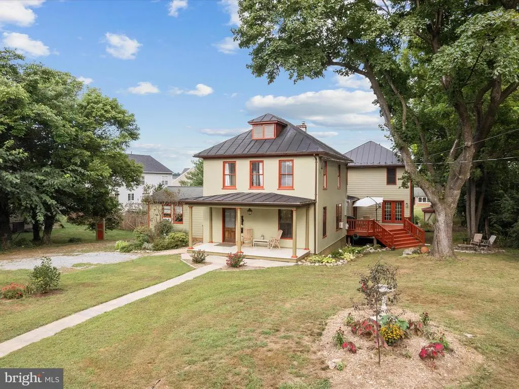 325 S Church St, BERRYVILLE