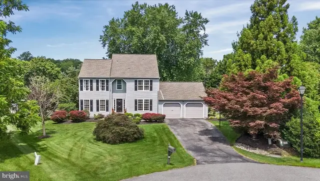 29 Morning Glen Ln, Newark