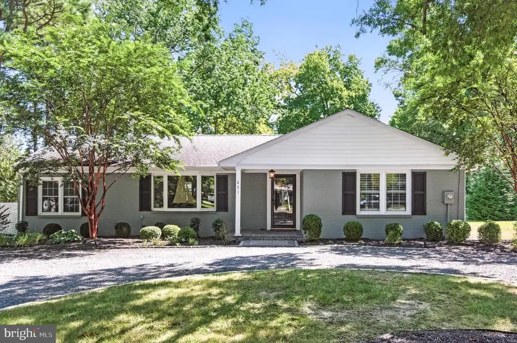 231 Madison, Saint Michaels