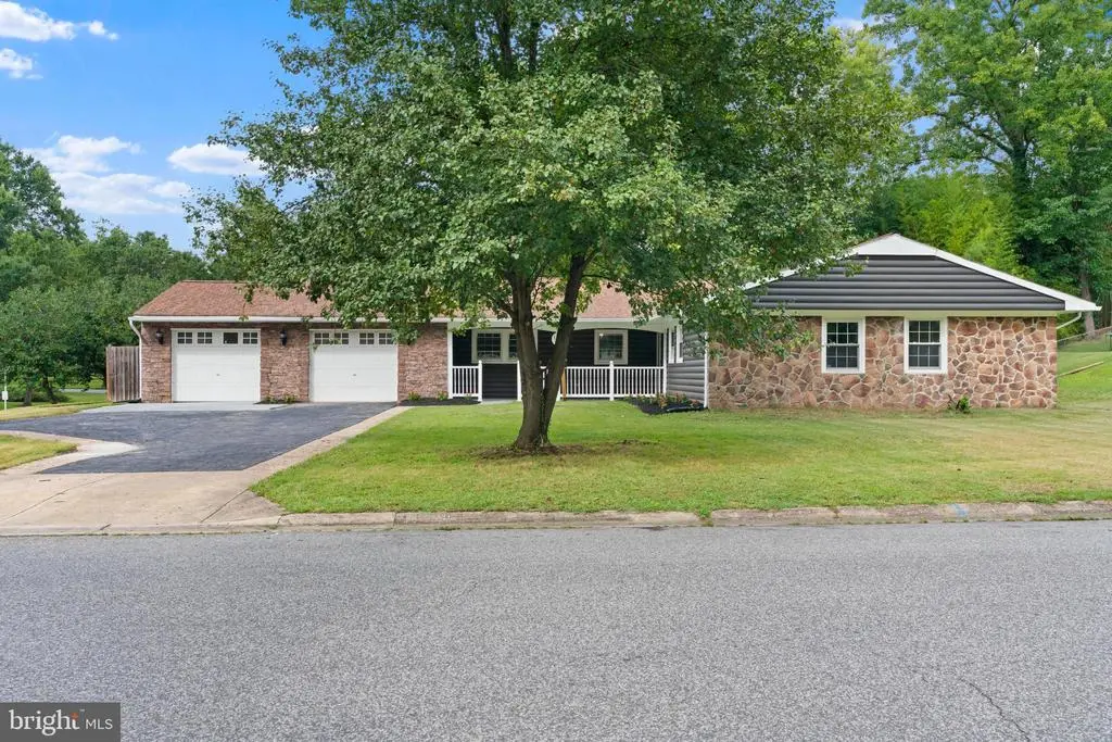 1307 Parkington Ln, Bowie