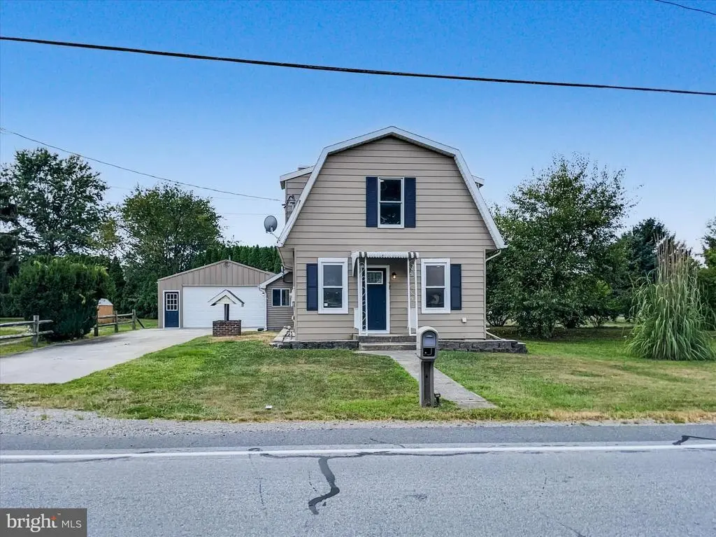 744 Forge Rd, CARLISLE