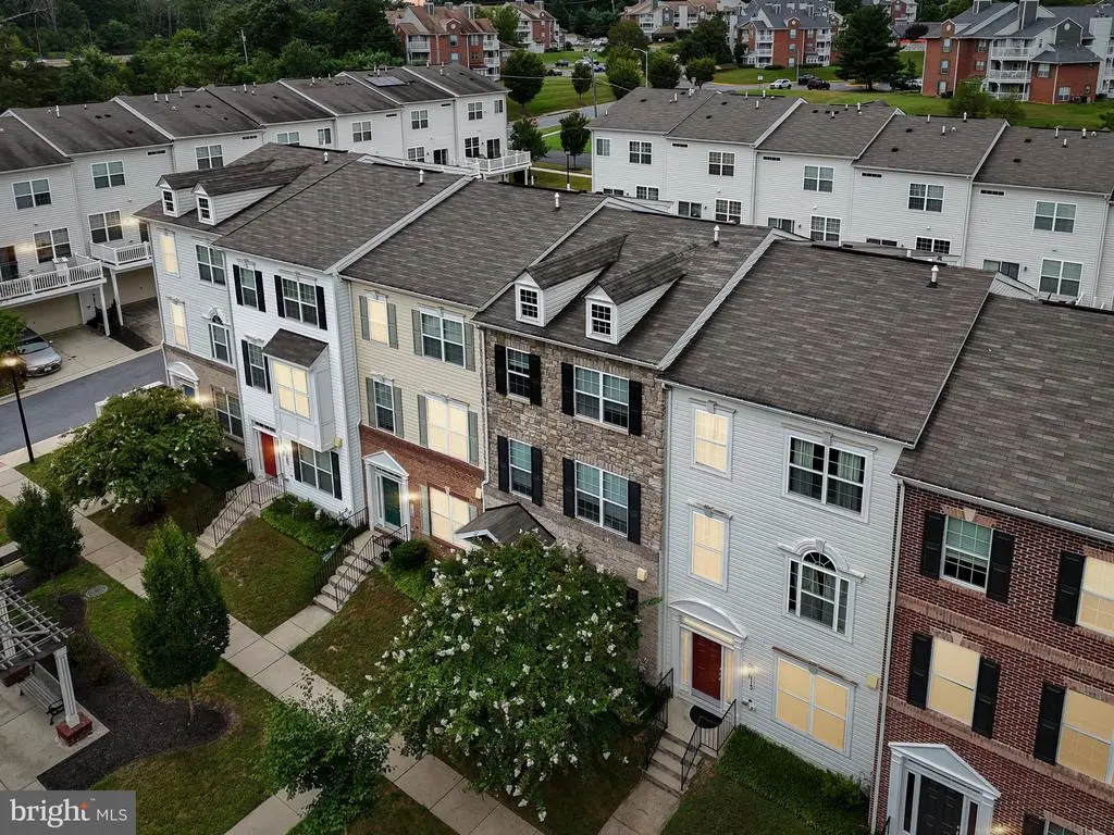 111 Tanglewood Manor Dr, Silver Spring