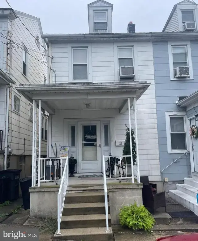 21 S 21st St, Pottsville