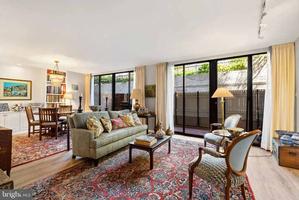 700 New Hampshire Ave Nw #118, Washington