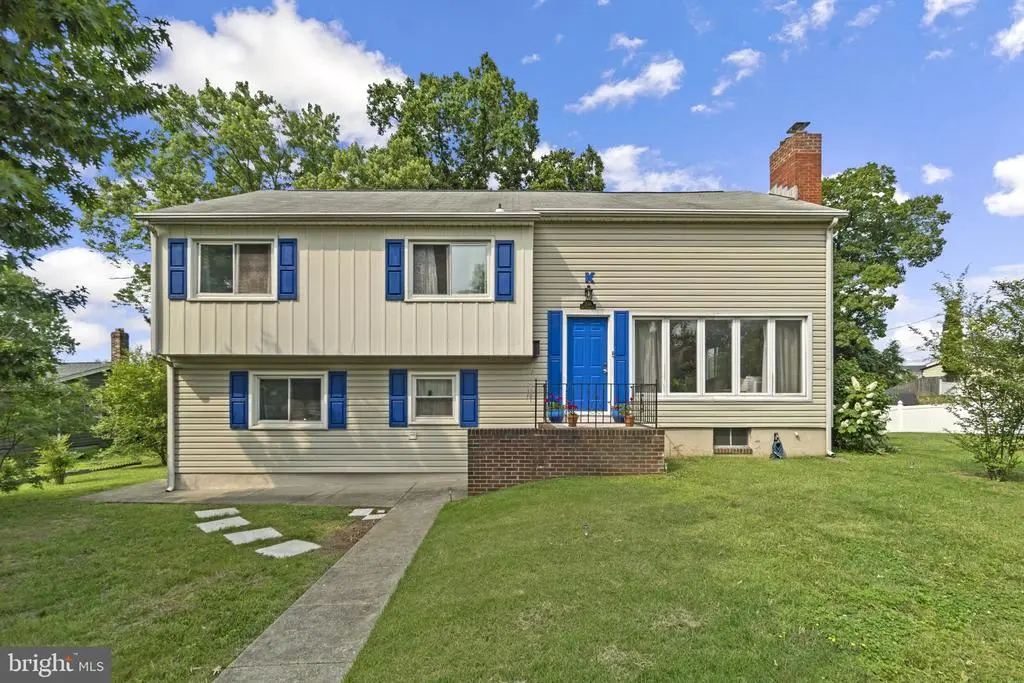 206 Mountain Rd, Linthicum Heights