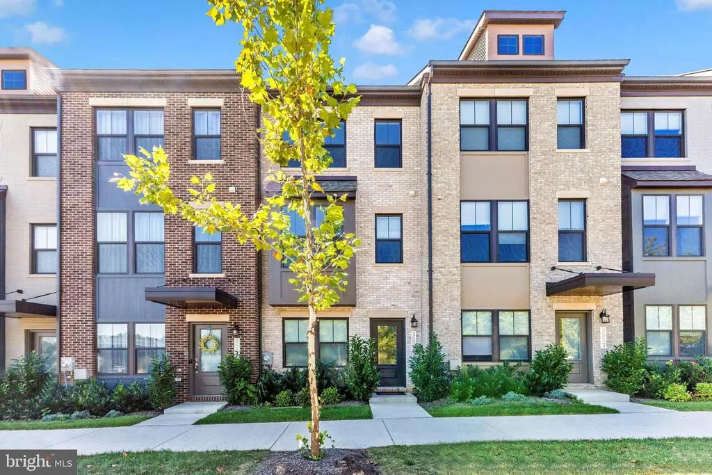 3525 Carnaby St, HYATTSVILLE