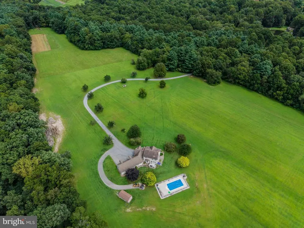 392 Peach Glen Rd, GARDNERS