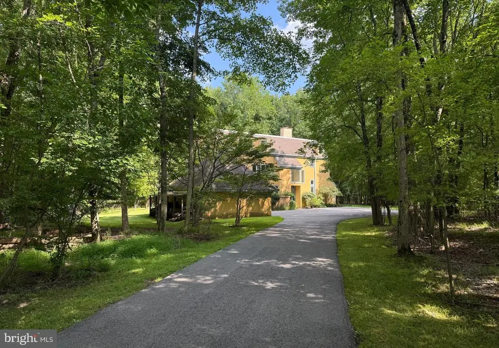 120 S Devon Ave, DEVON