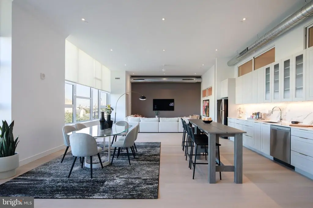 900 N 9th Street, PHILADELPHIA