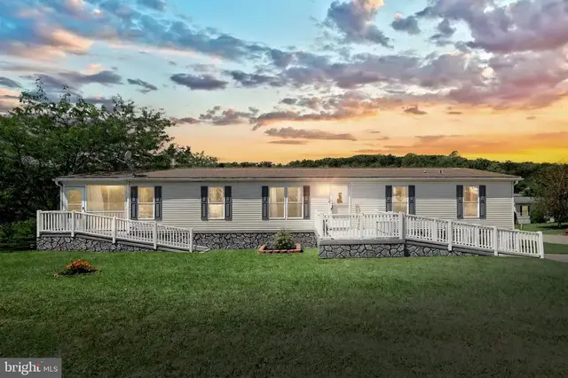 45 Broadwing Dr, Hanover