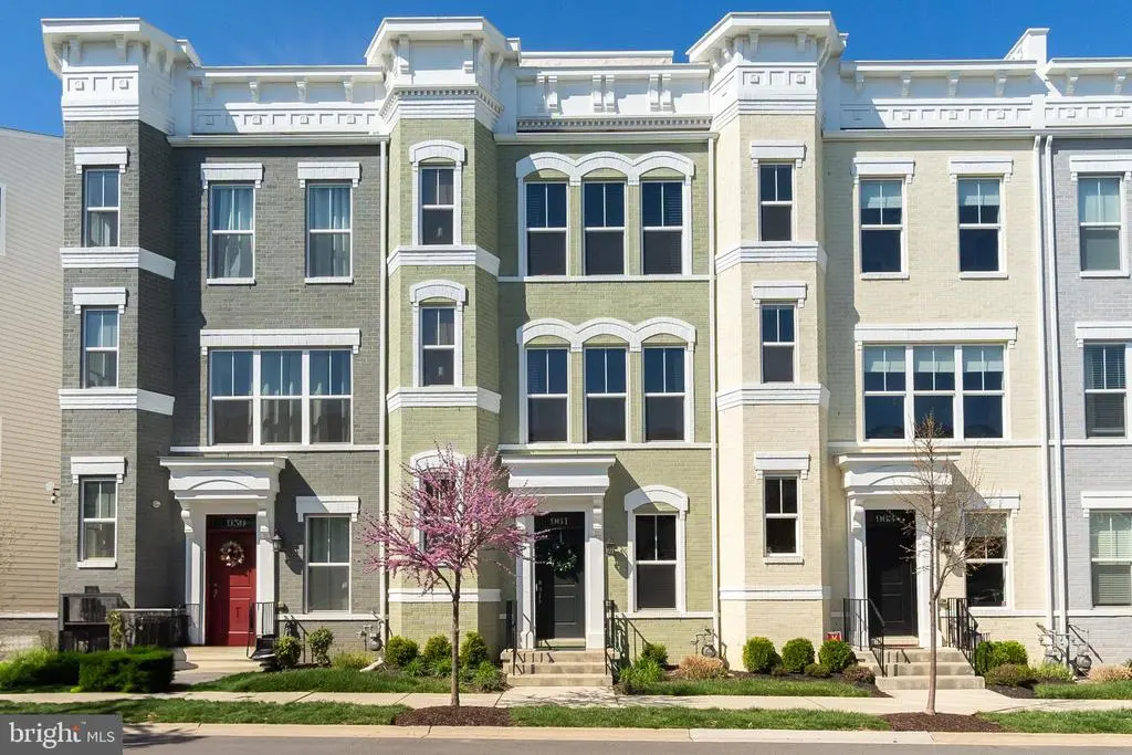 961 Holden Rd, Frederick