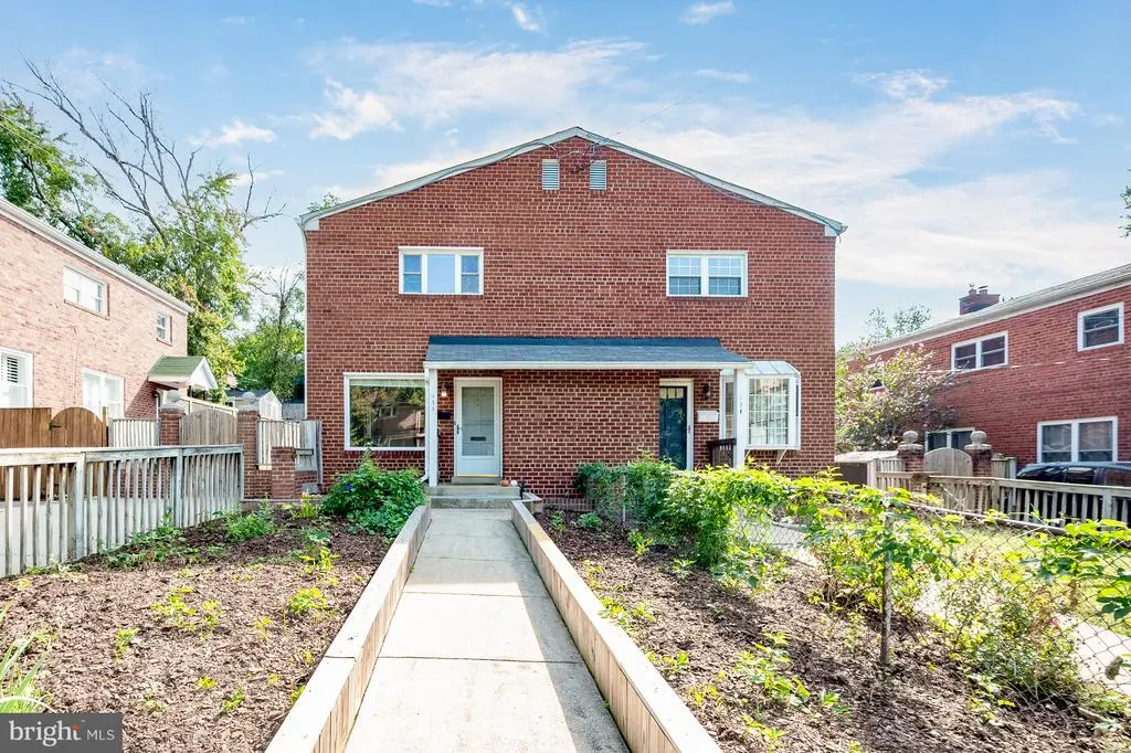 133 E Taylor Run Pkwy, ALEXANDRIA