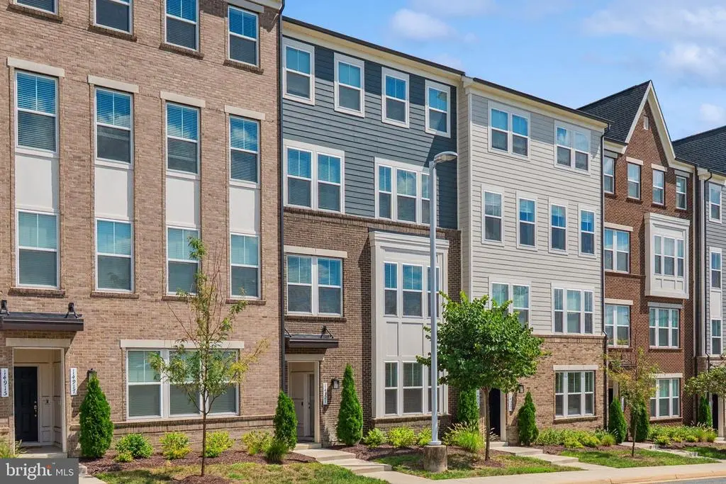 14921 River Walk Way, WOODBRIDGE