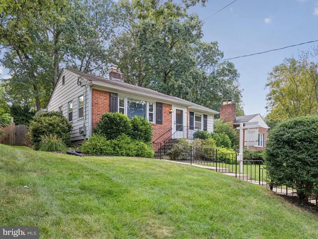 207 Whitmoor Ter, SILVER SPRING