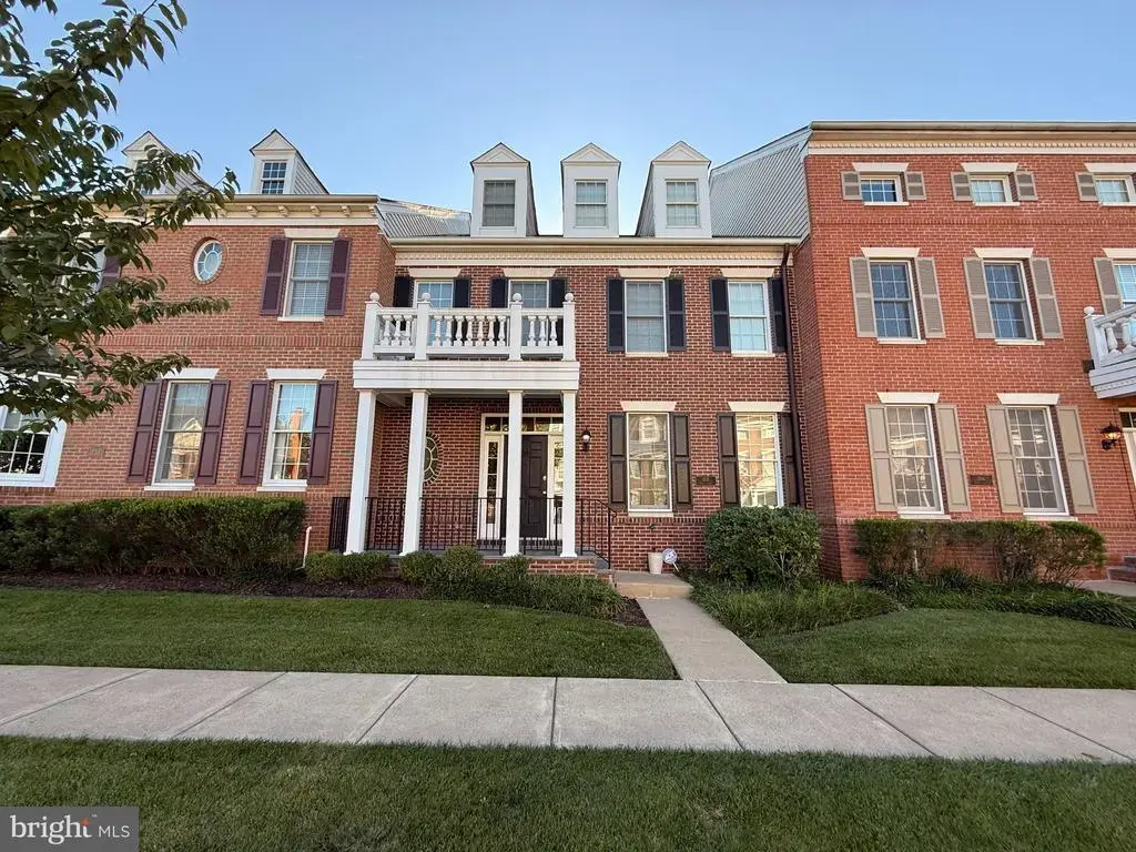 208 Paxon Aly #50, NEWTOWN