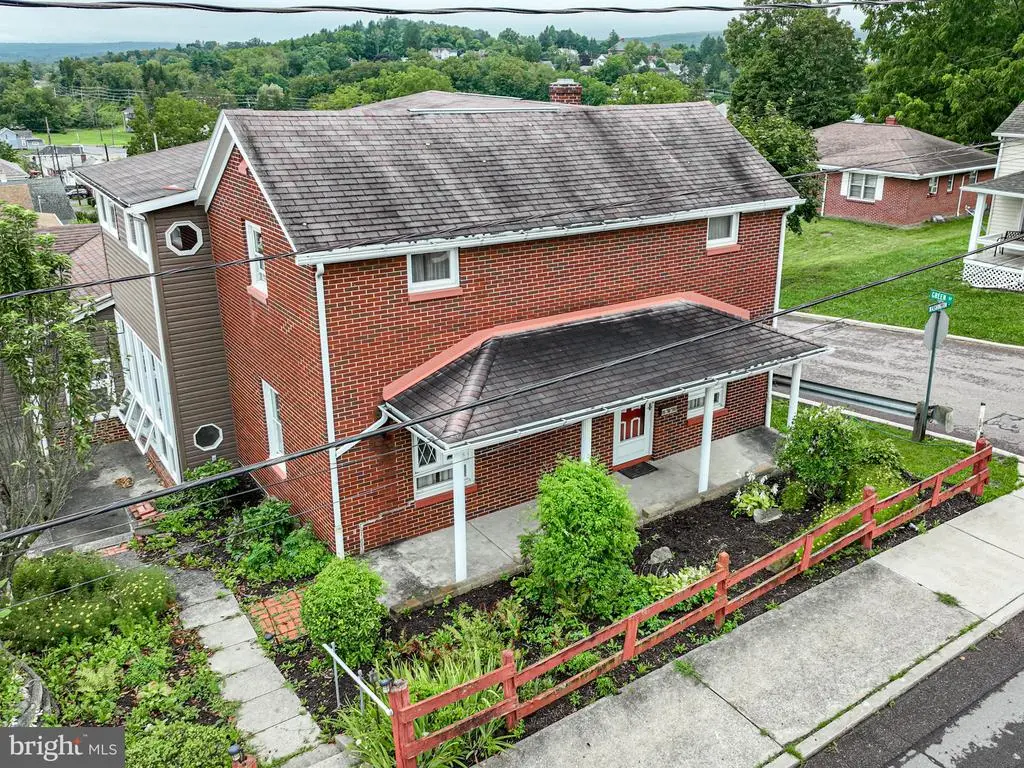 93 Washington St, Frostburg