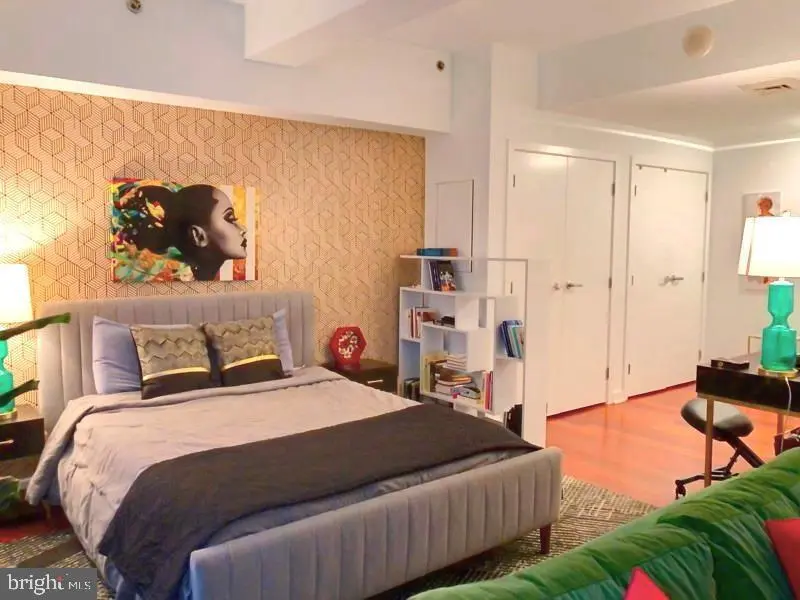 219-29 S 18th St #404, PHILADELPHIA