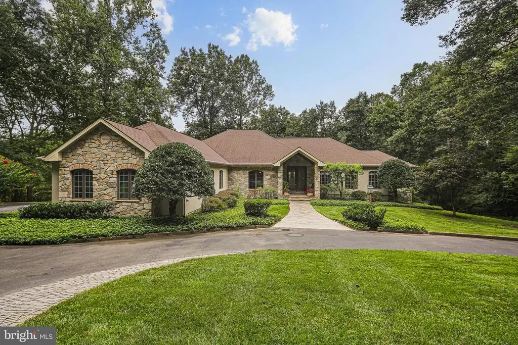 3651 Broadleaf Ct, Glenwood