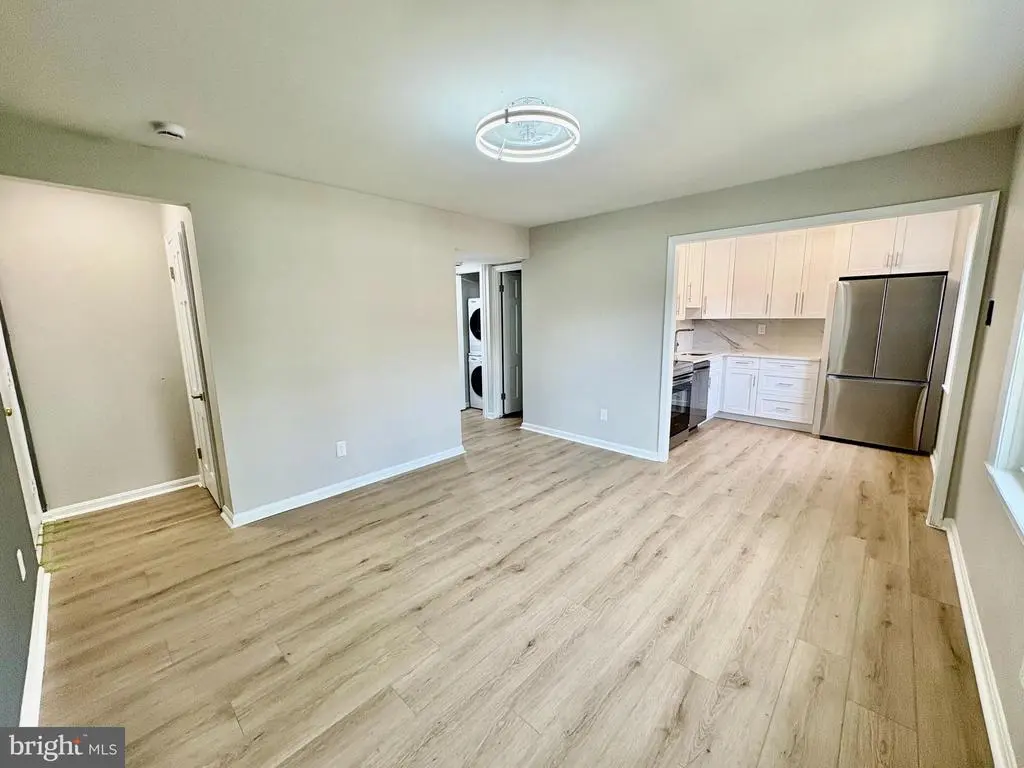 2008 38th St Se #302, WASHINGTON