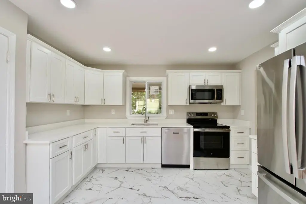 5708 Norton Rd, ALEXANDRIA