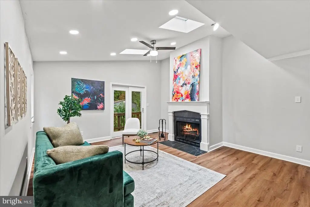 370 Land Or Dr, RUTHER GLEN