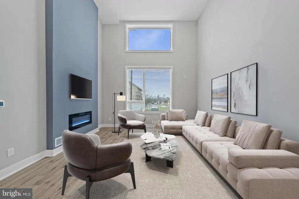 1000 W Girard Ave, PHILADELPHIA