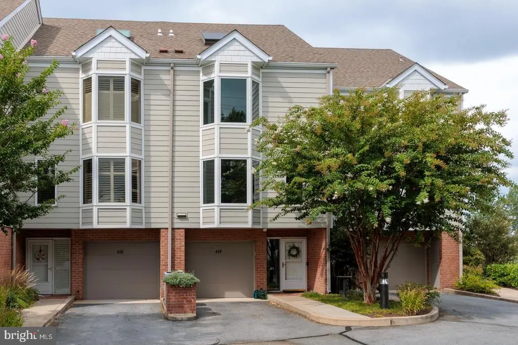 419 Cambridge Lndg #419b, CAMBRIDGE