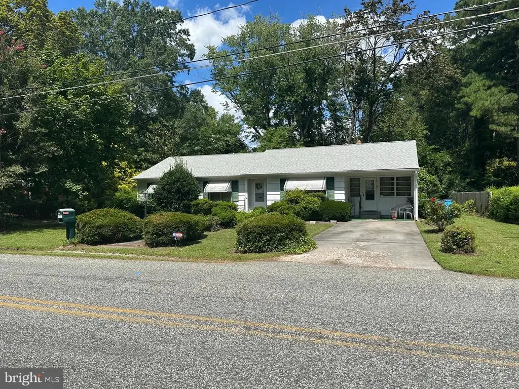 413 Pine Bluff Rd, SALISBURY