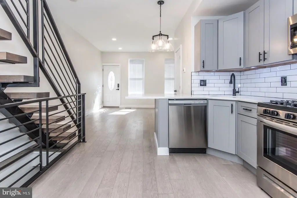 1334 S Hollywood St, PHILADELPHIA