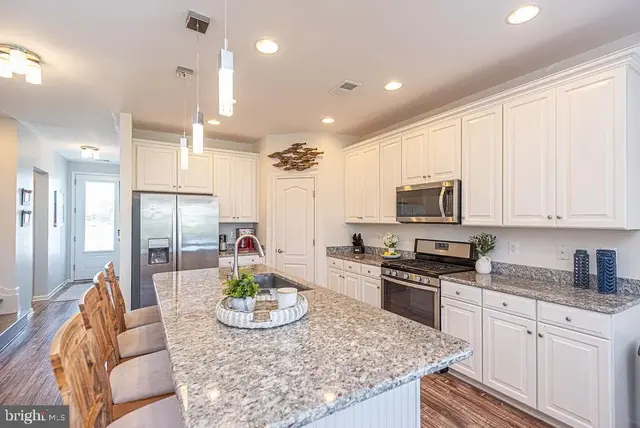 17010 Bellevue Ct, Millville