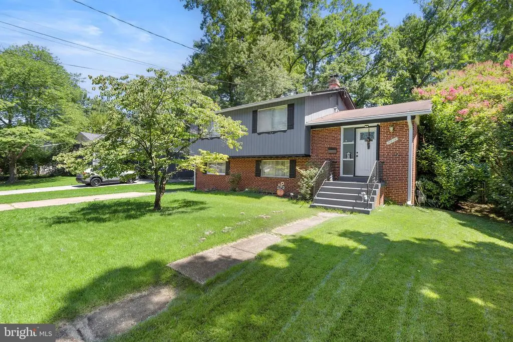 7519 Sweetbriar Dr, COLLEGE PARK