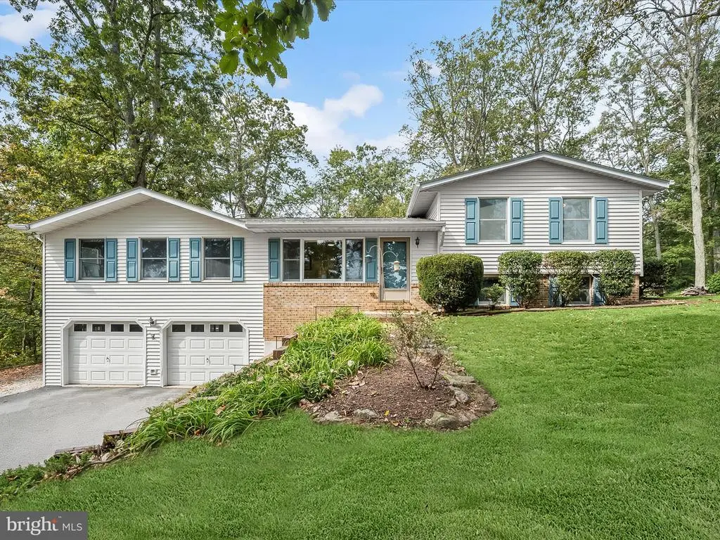 4950 Fleming Rd, Mount Airy