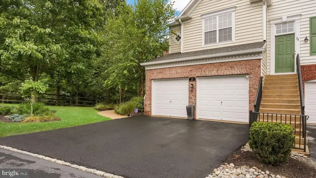 21 Cornerstone Ct., DOYLESTOWN