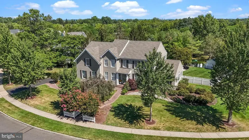 1092 S Kimbles Rd, YARDLEY