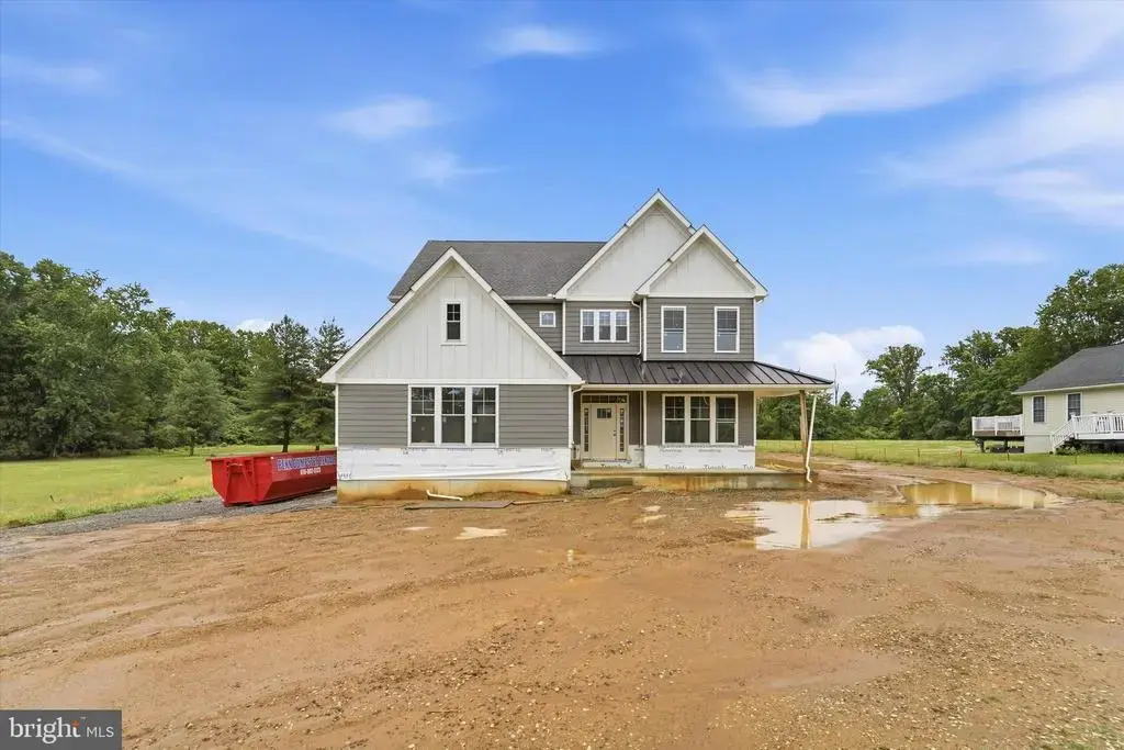 324 Bishop Hollow Rd, NEWTOWN SQUARE