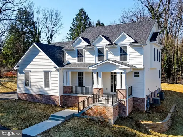 299 Meadowcroft Ln, Lutherville Timonium