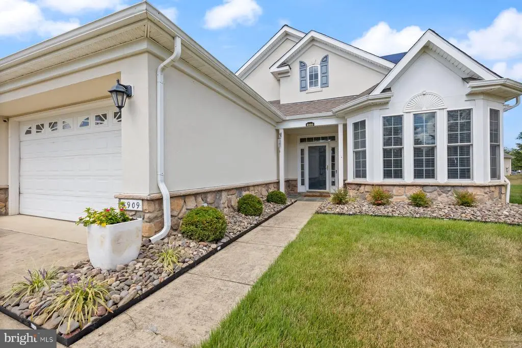 4909 Keswick Ct, WHITE PLAINS