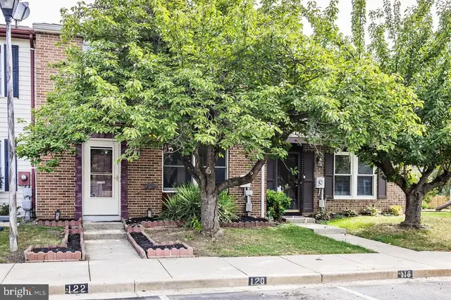 122 Sandalwood Ct, Walkersville