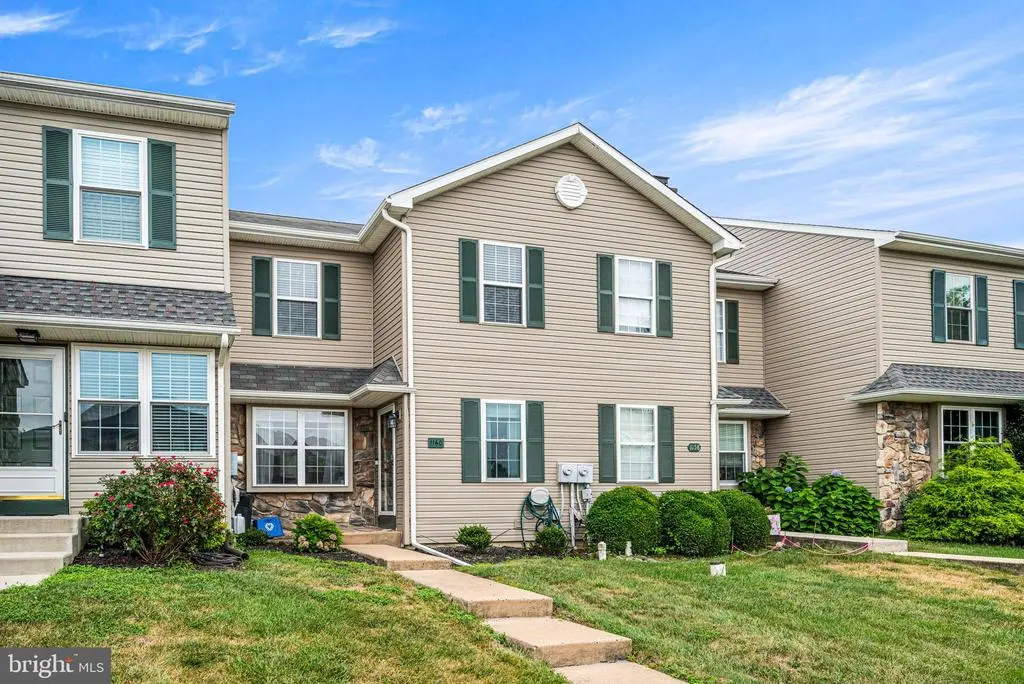 1160 Pin Oak Dr, PERKIOMENVILLE