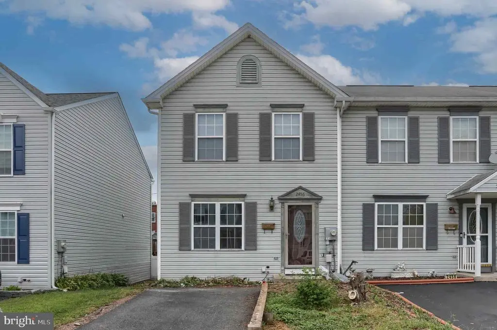 2456 Emerald Ct, Harrisburg